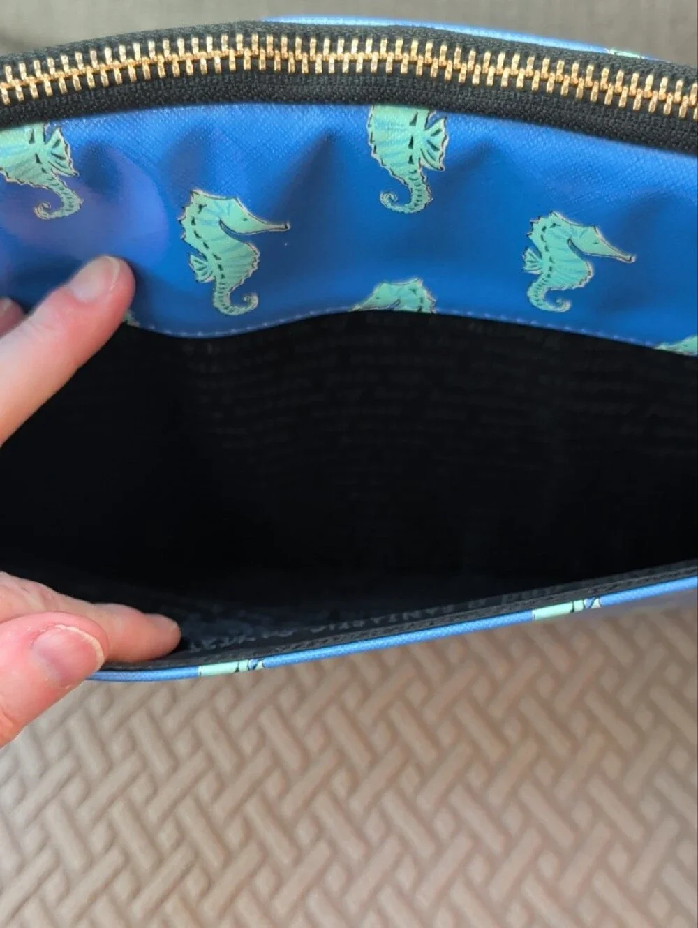 Kate Spade New York Cedar Sea Horse Laptop Bag 13